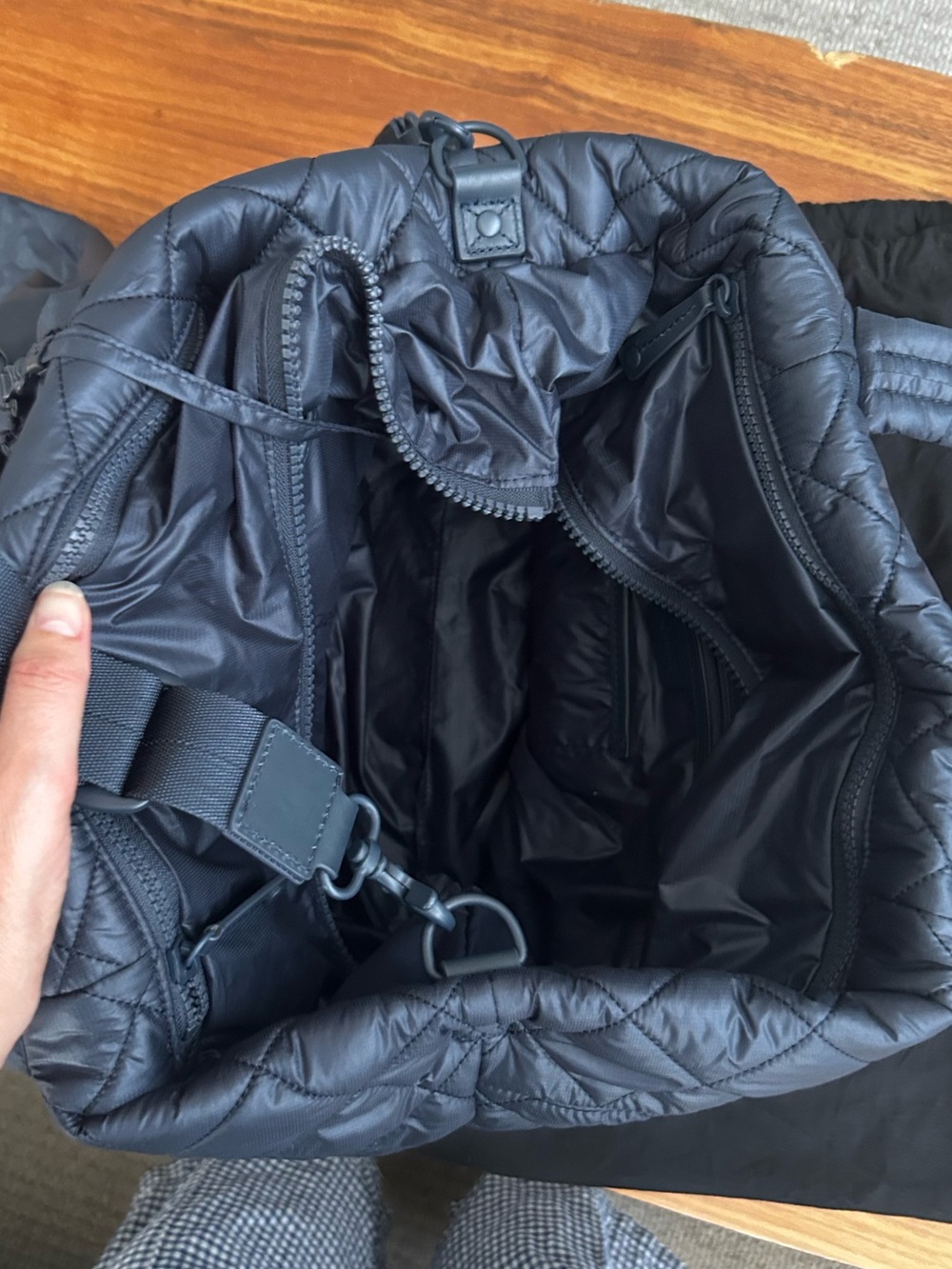 Quince Transit Quilted Carry-All Tote - Picture 6 of 6
